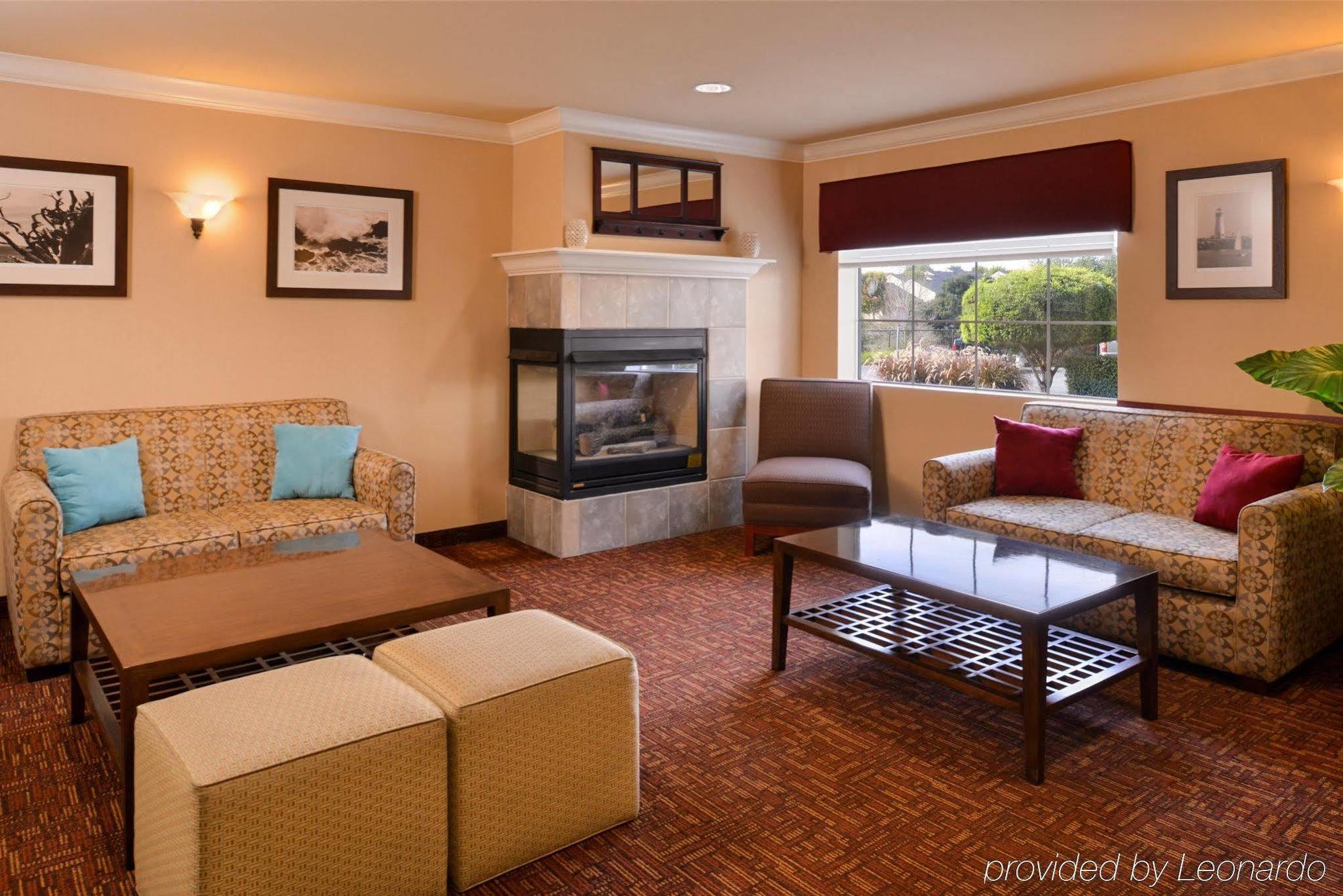 Holiday Inn Express & Suites Watsonville By Ihg Exterior foto