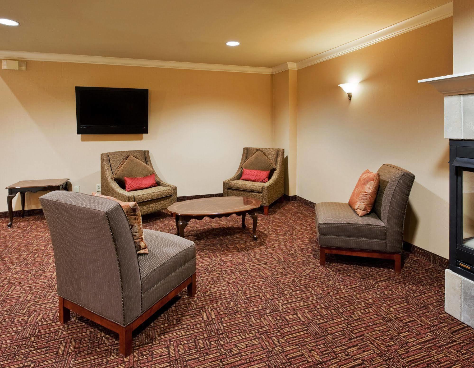 Holiday Inn Express & Suites Watsonville By Ihg Interior foto